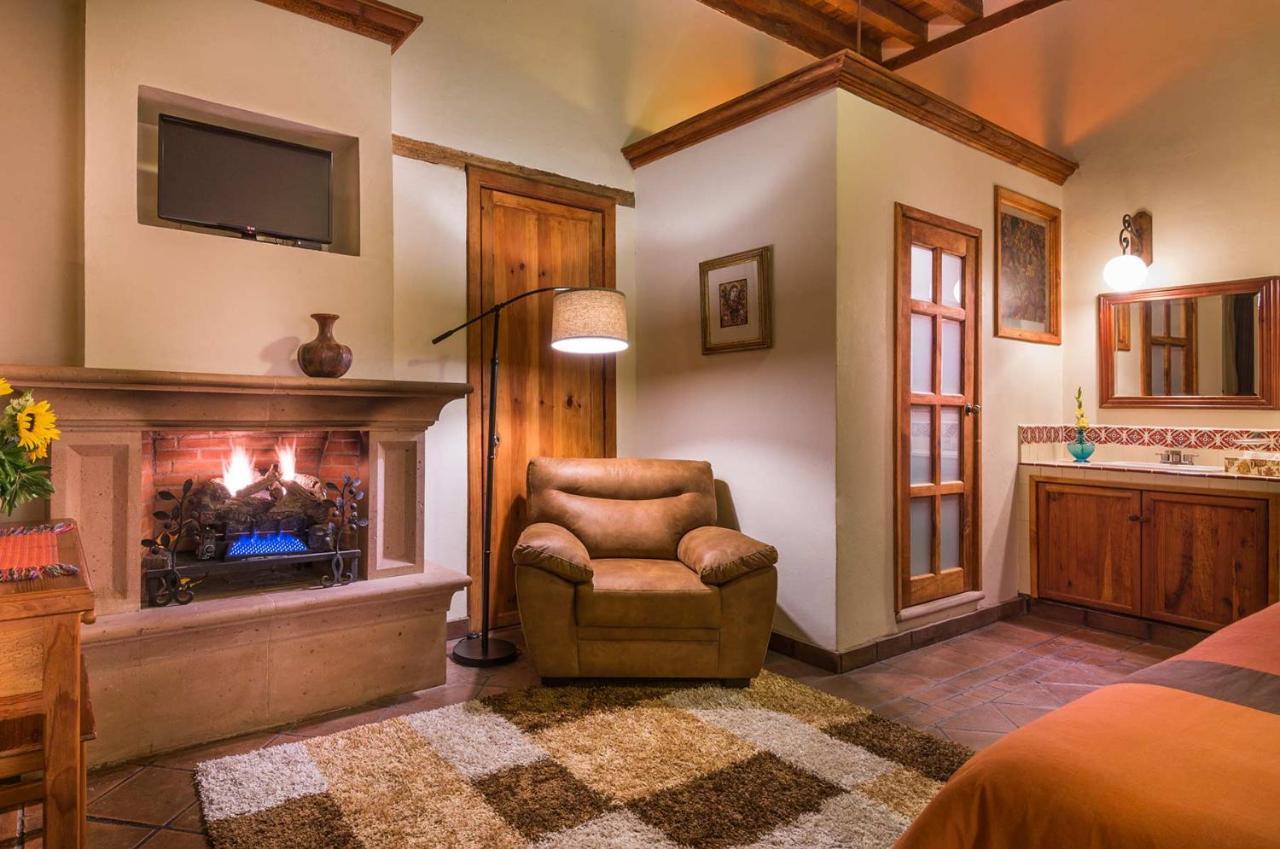 Hotel Casa Del Naranjo Пацкуаро Экстерьер фото