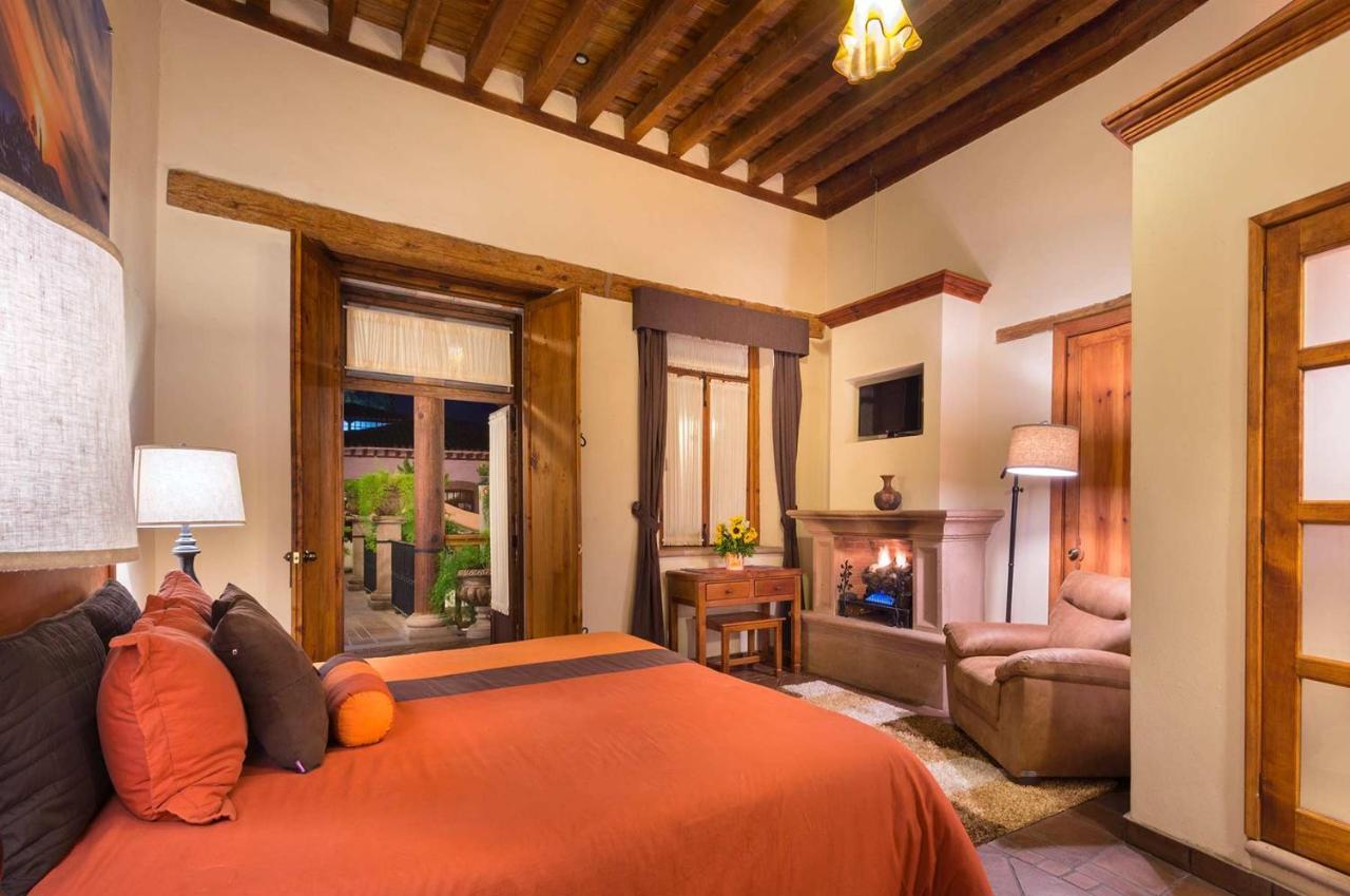 Hotel Casa Del Naranjo Пацкуаро Экстерьер фото