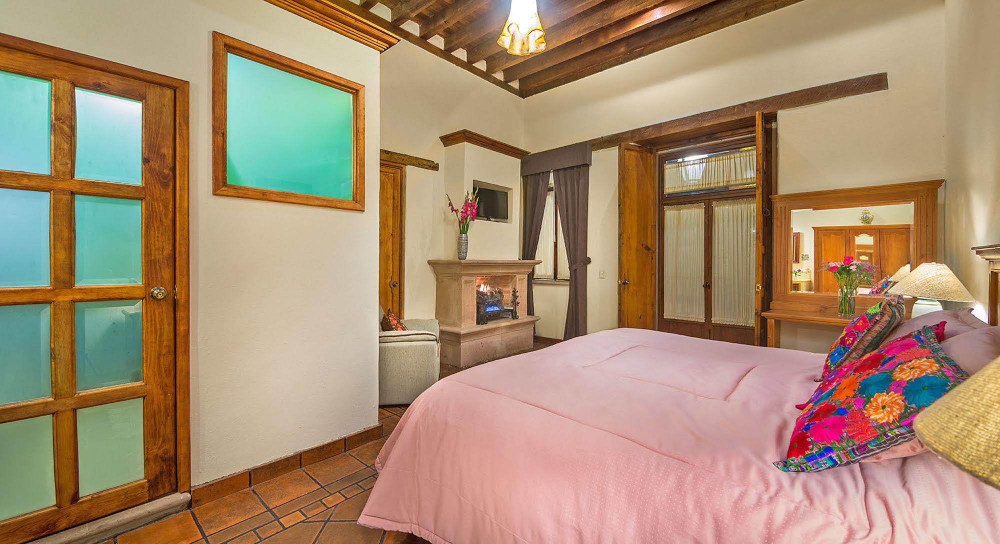 Hotel Casa Del Naranjo Пацкуаро Экстерьер фото